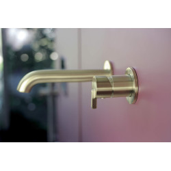 Elegancka Bateria Podtynkowa Złota - Nowoczesny Design z Precyzyjnym Mieszemaczem.