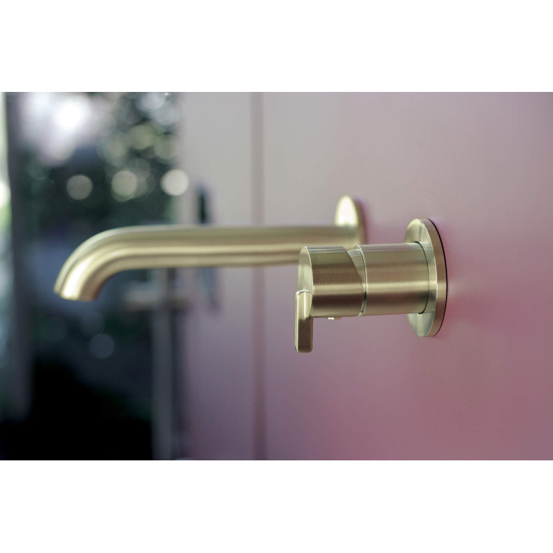 Elegancka Bateria Podtynkowa Złota - Nowoczesny Design z Precyzyjnym Mieszemaczem.