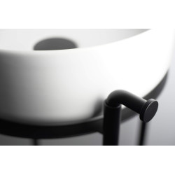 Stylowa Konsola Łazienkowa Nero - Stojące Eleganckie Wyposażenie z Uchwytem na Ręcznik