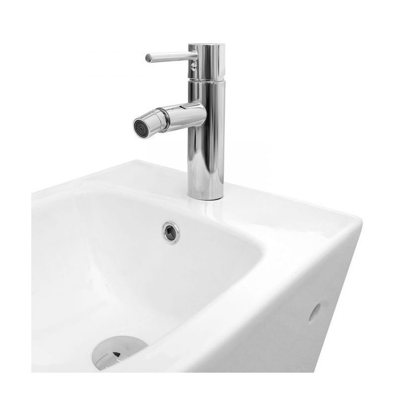 Elegancka Bateria Bidetowa TESS - Chromowany Design dla Nowoczesnych Łazienek