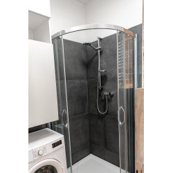 Elegancki Zestaw Prysznicowy SECA z Drążkiem – Chromowany Komfort NLS_01A1