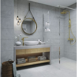 Złota Deszczownia Arnika z Baterią Mieszaczową NAC - Luksus w Nowoczesnej Łazience