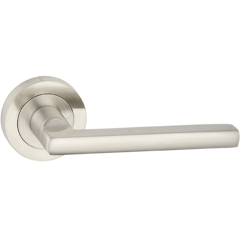 Stylowa klamka ADA z satynowym wykończeniem - doskonała do Twoich drzwi wewnętrznych!