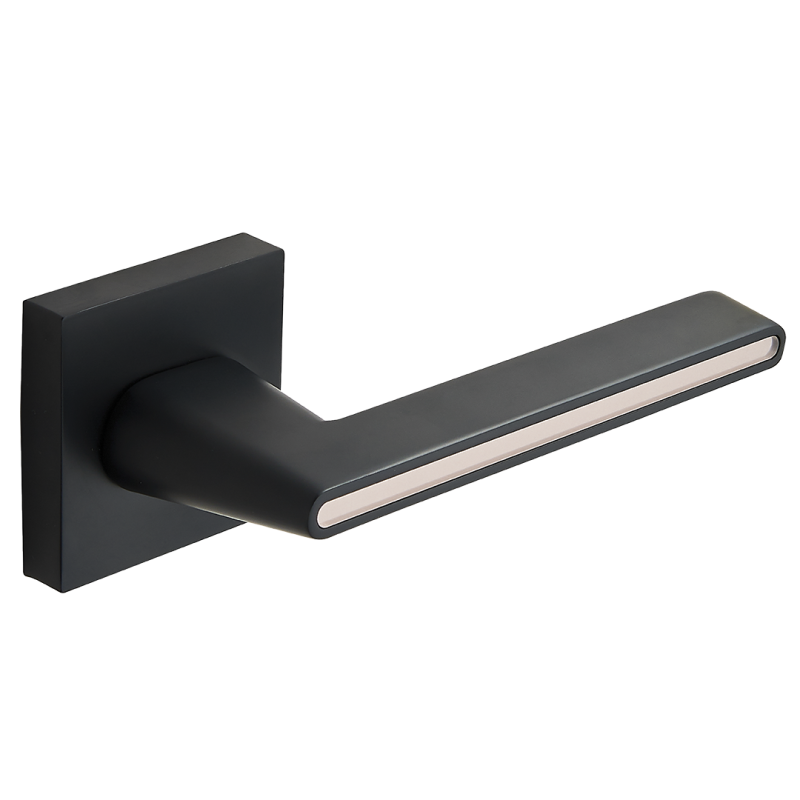 Ekskluzywna klamka Elika II na rozecie - elegancja do Twoich drzwi w wykończeniu czarno-różowym