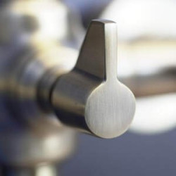 Zestaw luksusowy Temisto: Armatura wannowa z prysznicem z mosiądzu BQT_M11D