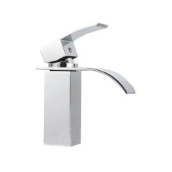 Falcon 18 Chrom: Elegancka Bateria Łazienkowa BAT-00146 dla Twojego Domu