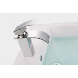 Falcon 18 Chrom: Elegancka Bateria Łazienkowa BAT-00146 dla Twojego Domu