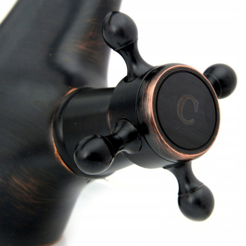 Bateria Łazienkowa Retro Czarno-Przecierana – Elegancja i Styl w Twojej Umywalce!