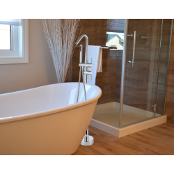 Nowoczesna Bateria Wannowa Wolnostojąca STYLUS z Ruchomą Wylewką - Chromowana Elegancja