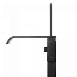 Elegancka Czarna Bateria Wannowa Carat montowana na podłodze