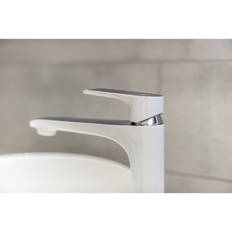 Laveo Alea bateria umywalkowa stojąca nablatowa biała/chrom