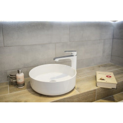 Laveo Alea bateria umywalkowa stojąca nablatowa biała/chrom