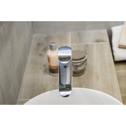 Laveo Alea bateria umywalkowa stojąca nablatowa biała/chrom