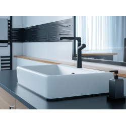 Czarna bateria umywalkowa Pretto z ruchomą wylewką i klik-klak - styl i funkcjonalność!