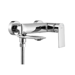 Ekskluzywna Bateria Wannowa Chromowana Veneta MY2102-3C - Nowoczesny Design!