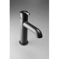 Czarna elegancja: Niska bateria umywalkowa Deante Silia Nero - styl i funkcjonalność!