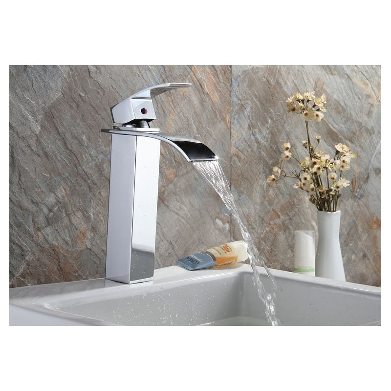 Nowoczesna Bateria Umywalkowa Falcon 30 - Wysoka, Chromowana Elegancja BAT-00149