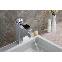 Nowoczesna Bateria Umywalkowa Falcon 30 - Wysoka, Chromowana Elegancja BAT-00149