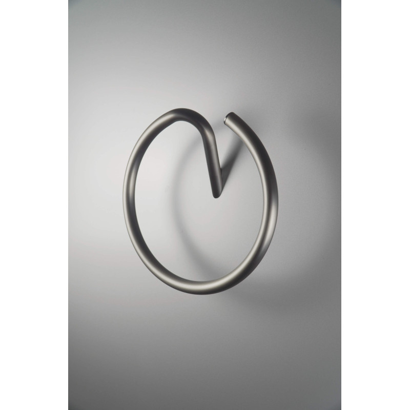 Okrągły Wieszak na Ręczniki z Mosiądzu, Titanio szczotkowany - Elegancja do Łazienki