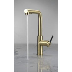 Elegancka Złota Bateria Kuchenna z Wyciąganą Wylewką - Odrobina Luksusu w Twojej Kuchni!