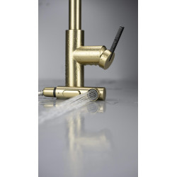 Elegancka Złota Bateria Kuchenna z Wyciąganą Wylewką - Odrobina Luksusu w Twojej Kuchni!