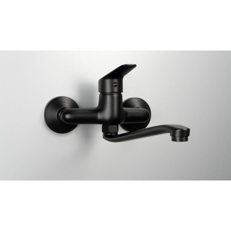 Bateria kuchenna ścienna nero - elegancja z obrotową wylewką na ścianę