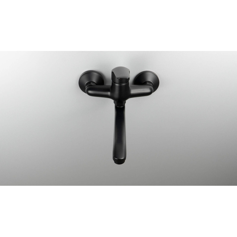 Bateria kuchenna ścienna nero - elegancja z obrotową wylewką na ścianę