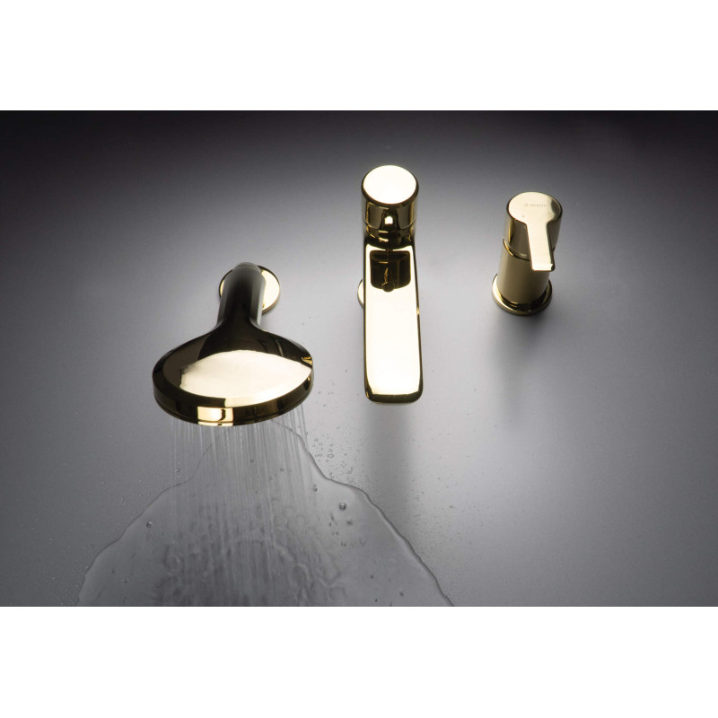 Złota Elegancja: Nowoczesna Bateria Wannowa 3-otworowa z Mosiądzu