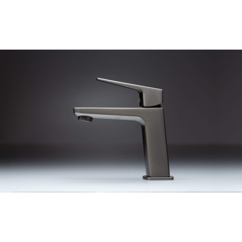 Bateria Umywalkowa Titanium Elegance - Nowoczesność i Trwałość dla Twojej Łazienki