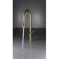 Ekskluzywna złota bateria kuchenna z wyciąganą wylewką i dwoma strumieniami