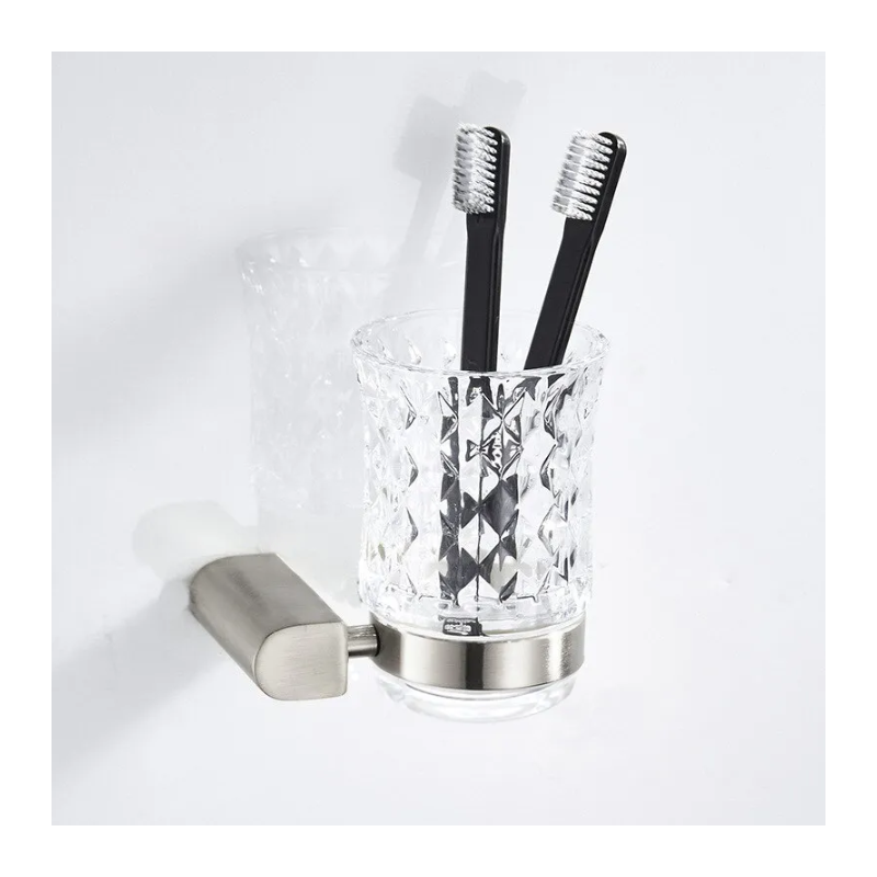 Elegancki Kubek Łazienkowy Wiszący w Chromowanym Wykończeniu CRIS