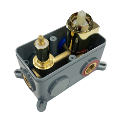 Elegancki Zestaw Prysznicowy Moby Chrom z Boxem - Łatwy Montaż i Stylowy Design