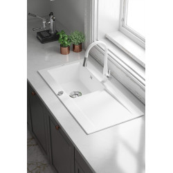 Funkcjonalna Bateria Kuchenna z Wyciąganą Chromowaną Wylewką i Ceramiczną Głowicą