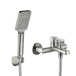 Alita Elegance - Stylowa bateria wannowa w niklu z luksusowym zestawem natryskowym