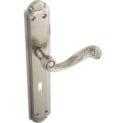 Klamka Stilo w Patynie - Klasyczna Elegancja dla Twojego Wnętrza!