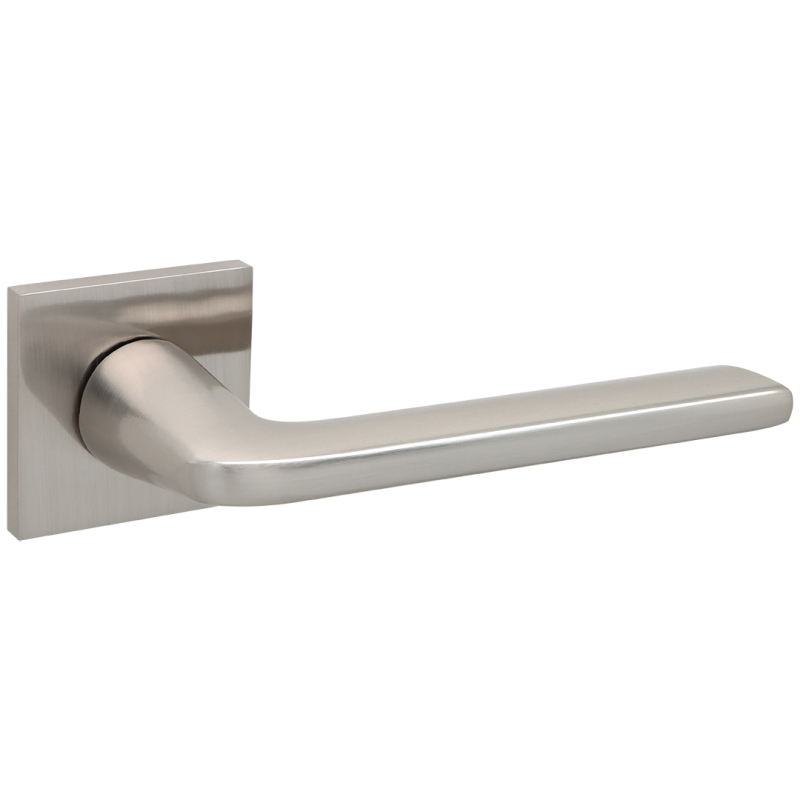 Klasyczna klamka Sao na rozecie z satynowym wykończeniem - elegancja do Twoich drzwi